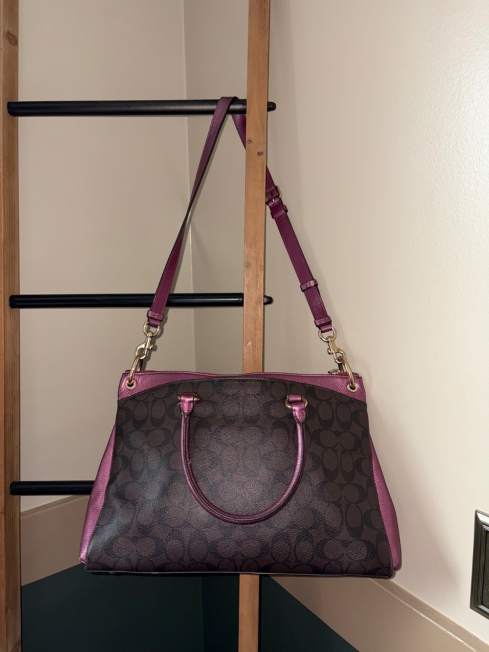 Coach Brown Signature Satchel with Metallic Pink Trim - Picture 5 of 8
